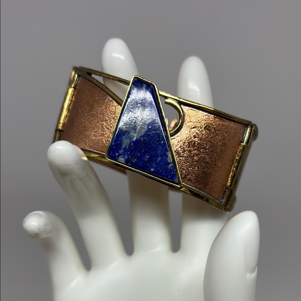 Vintage copper, brass and lapis lazuli hanged bangle bracelet